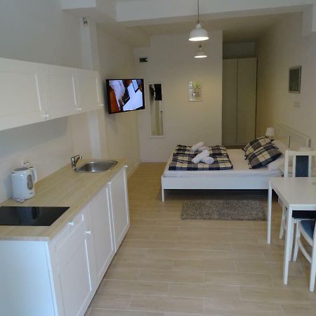 Job Studio Apartments สปลิท ภายนอก รูปภาพ
