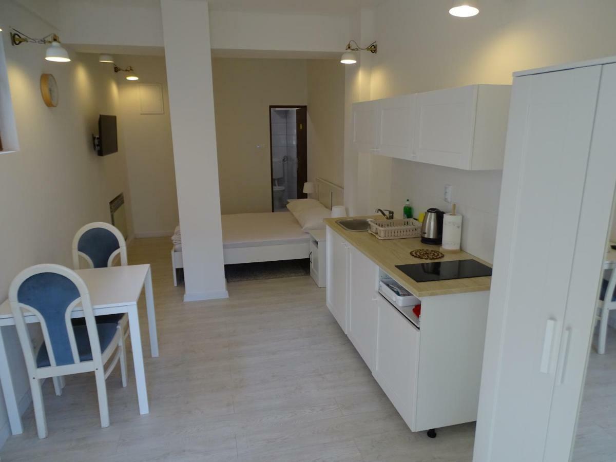 Job Studio Apartments สปลิท ภายนอก รูปภาพ